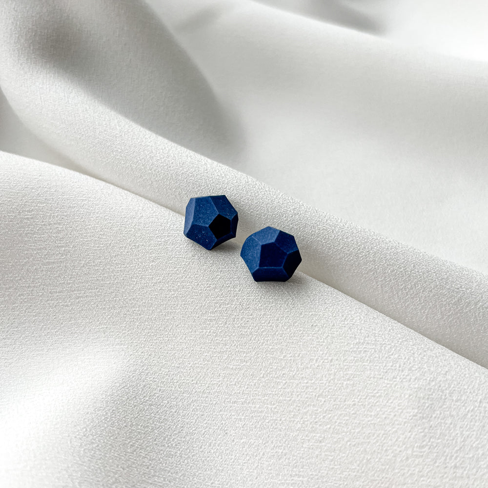 Earrings - K