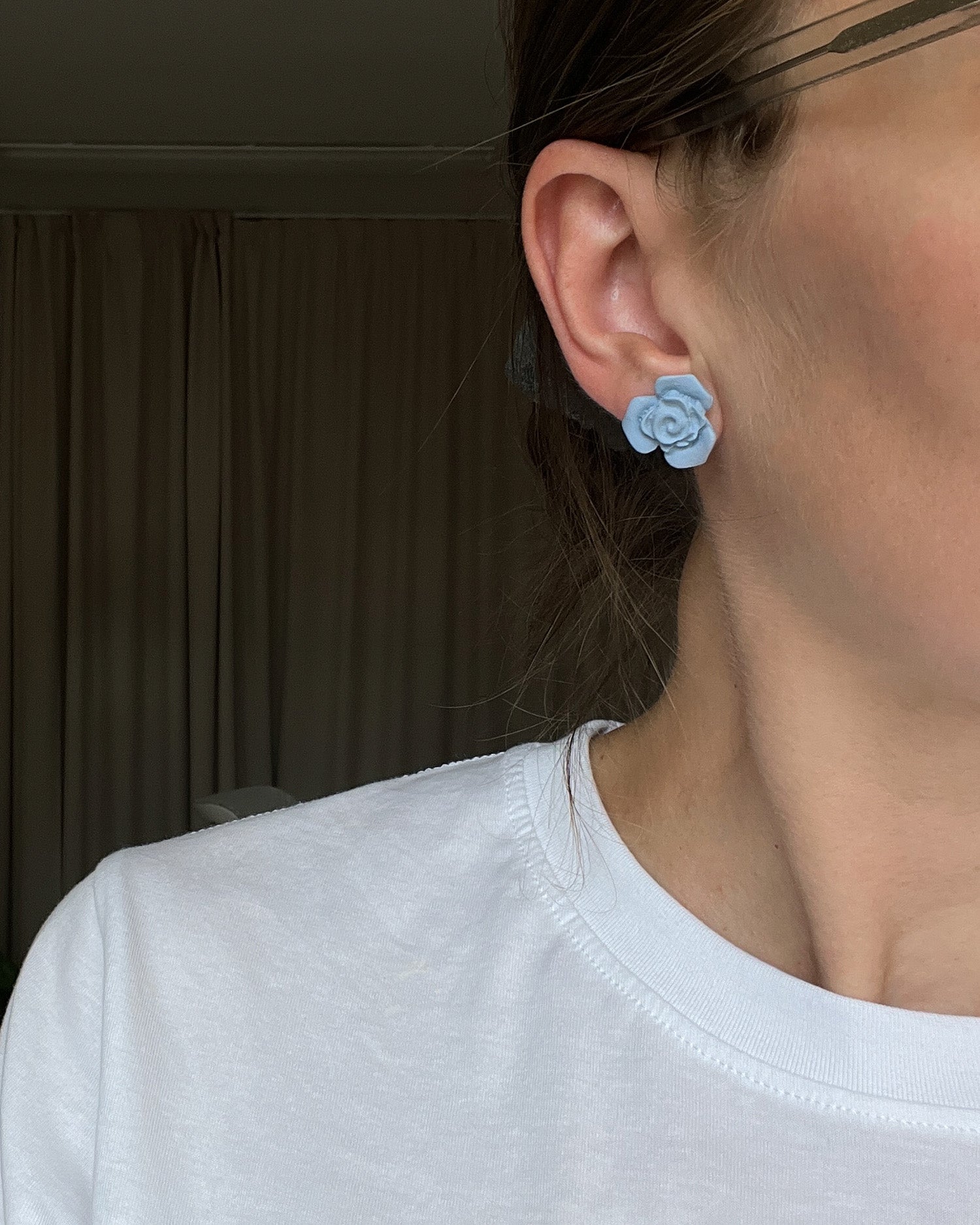 Stud earrings | Roses_blue