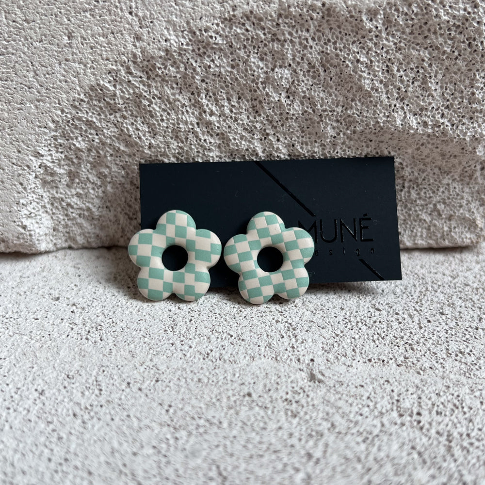 Stud earrings - Flowers -