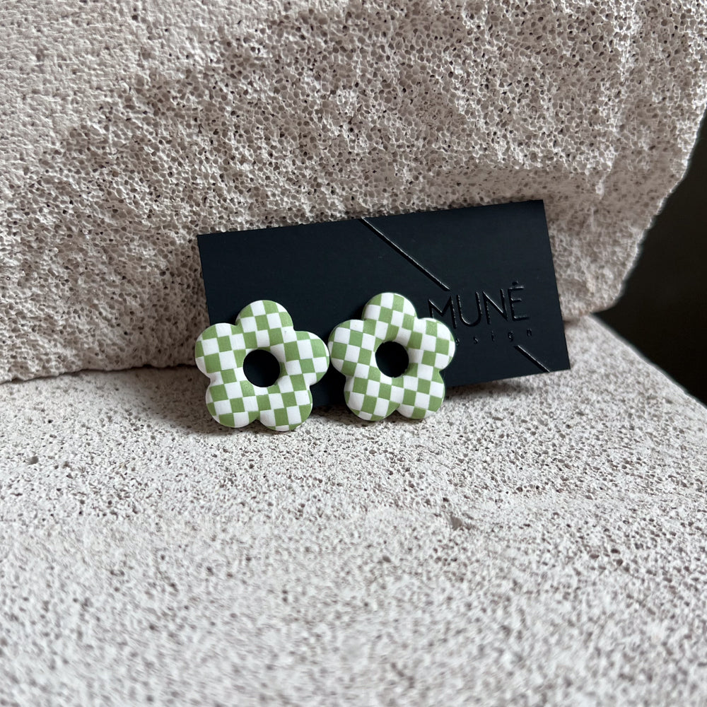 Stud earrings - Flowers -