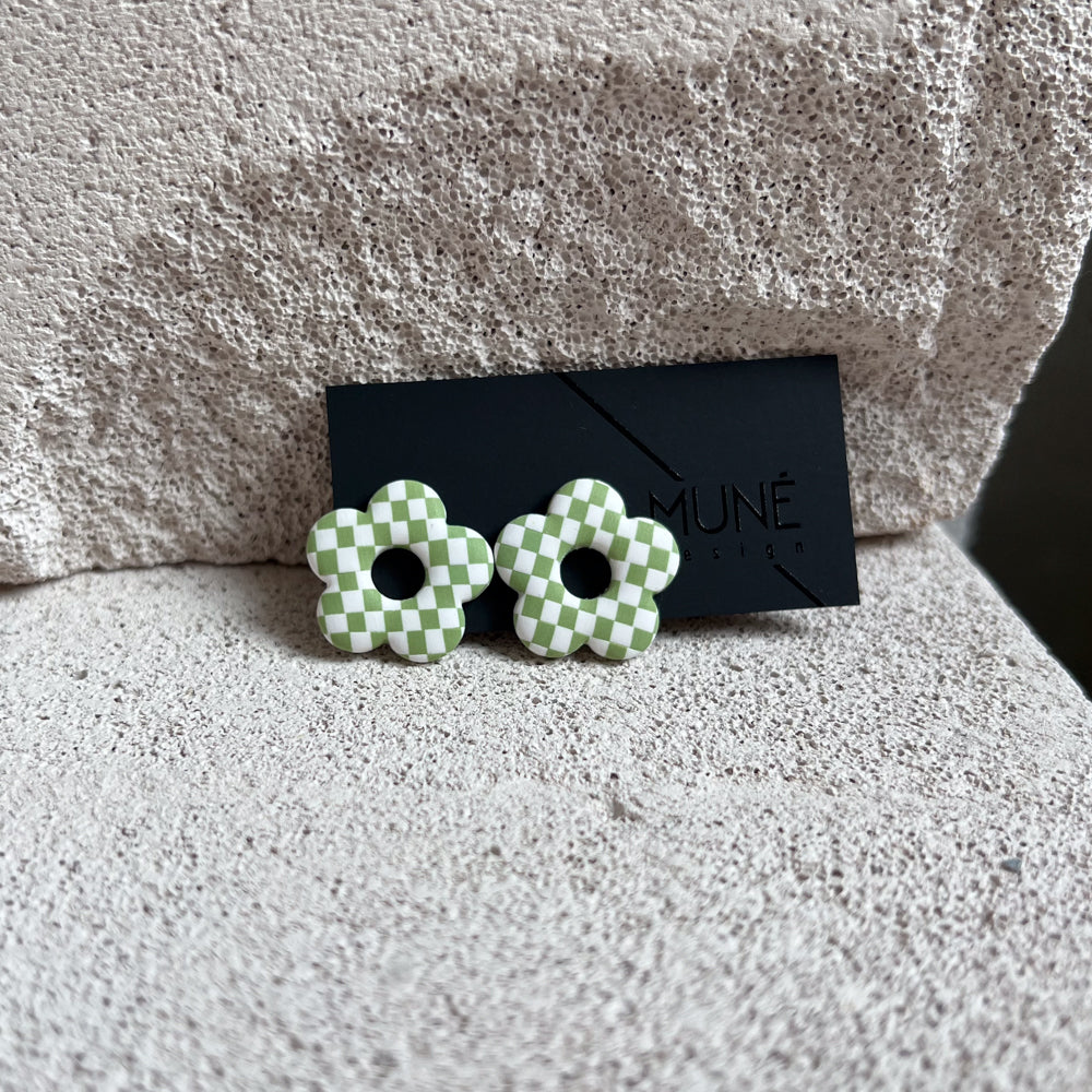 Stud earrings - Flowers -