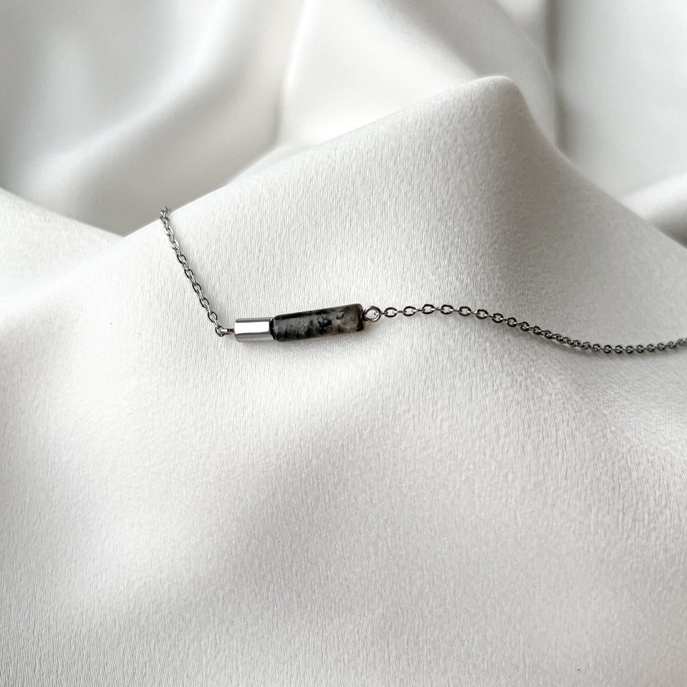 Lavrikite chain necklace