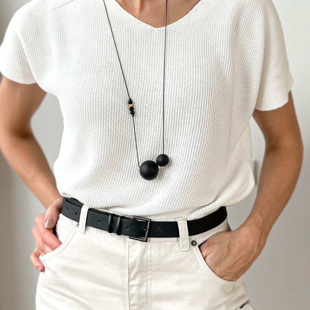 Necklace - Oo_black