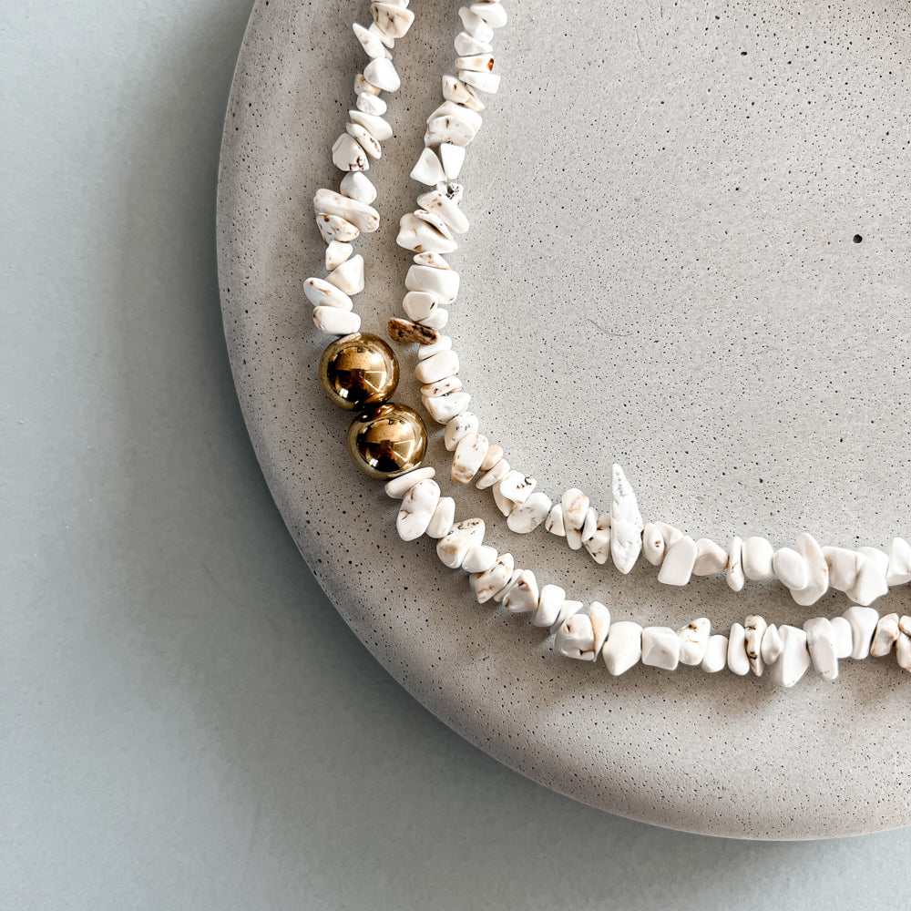 Long white magnesite necklace