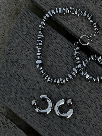 Modern hematite necklace