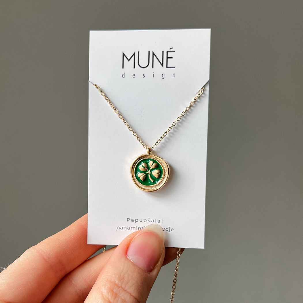 Chain necklaces with four-leaf clover_Green