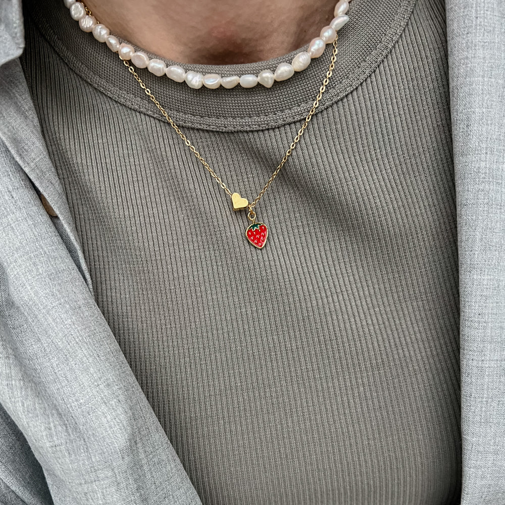 Chain necklace with heart and strawberry pendants