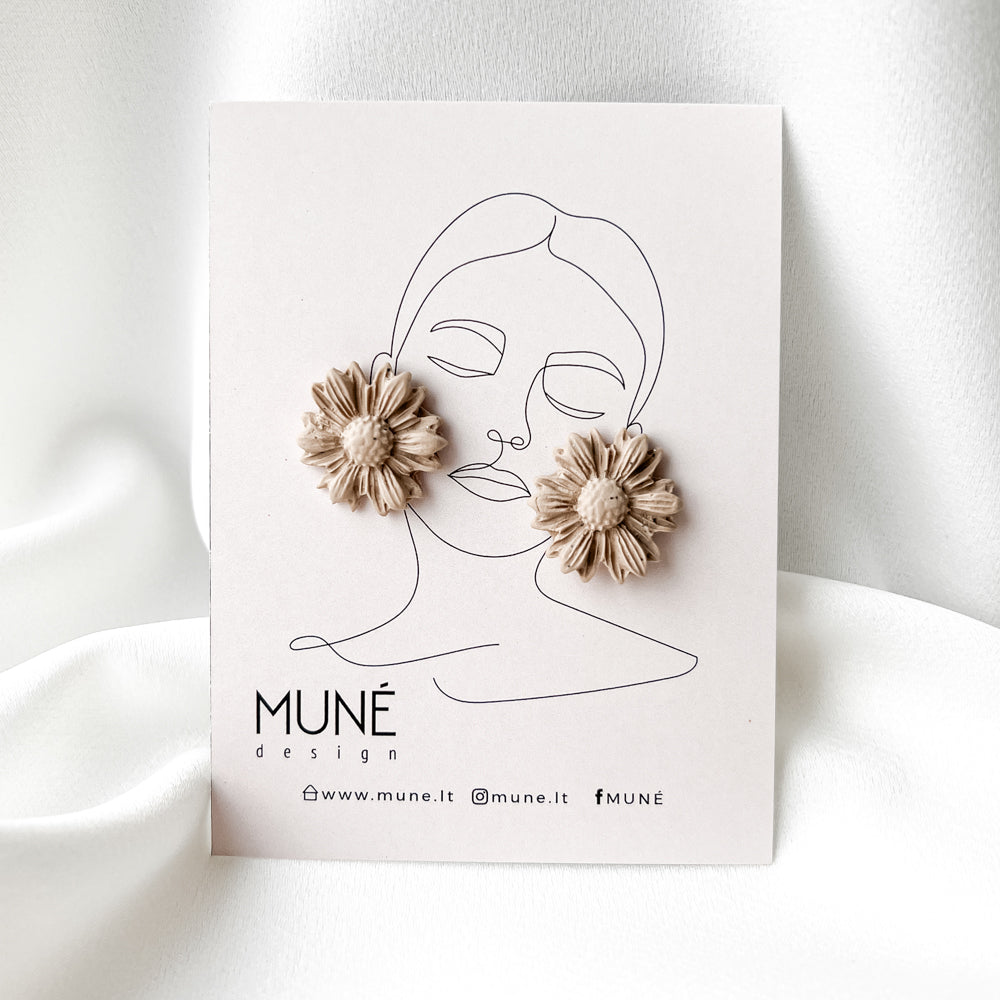 Stud earrings | Flowers_sand
