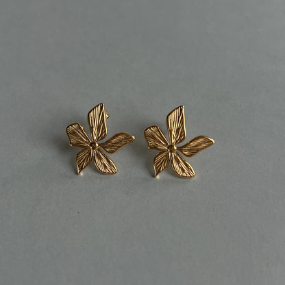 Gold colour flower earrings