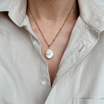 Sea shell pearl chain necklace
