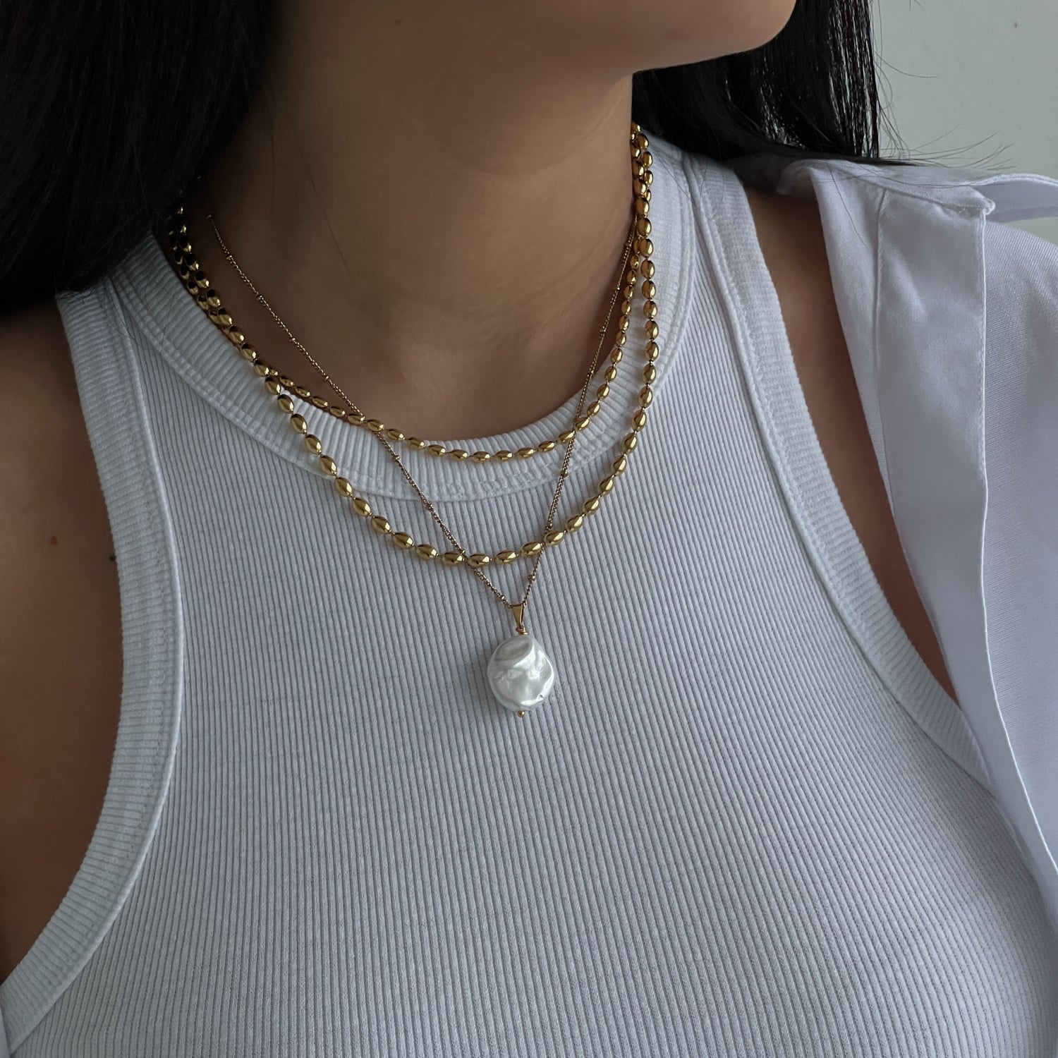 Minimalistic double chain necklace