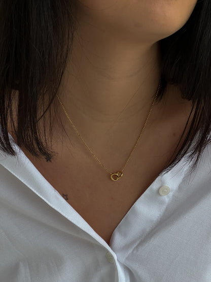 Minimalistic chain necklace