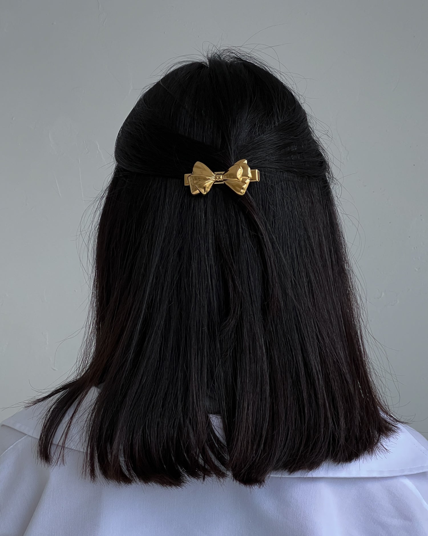 Gold colour hair clip_ribbon