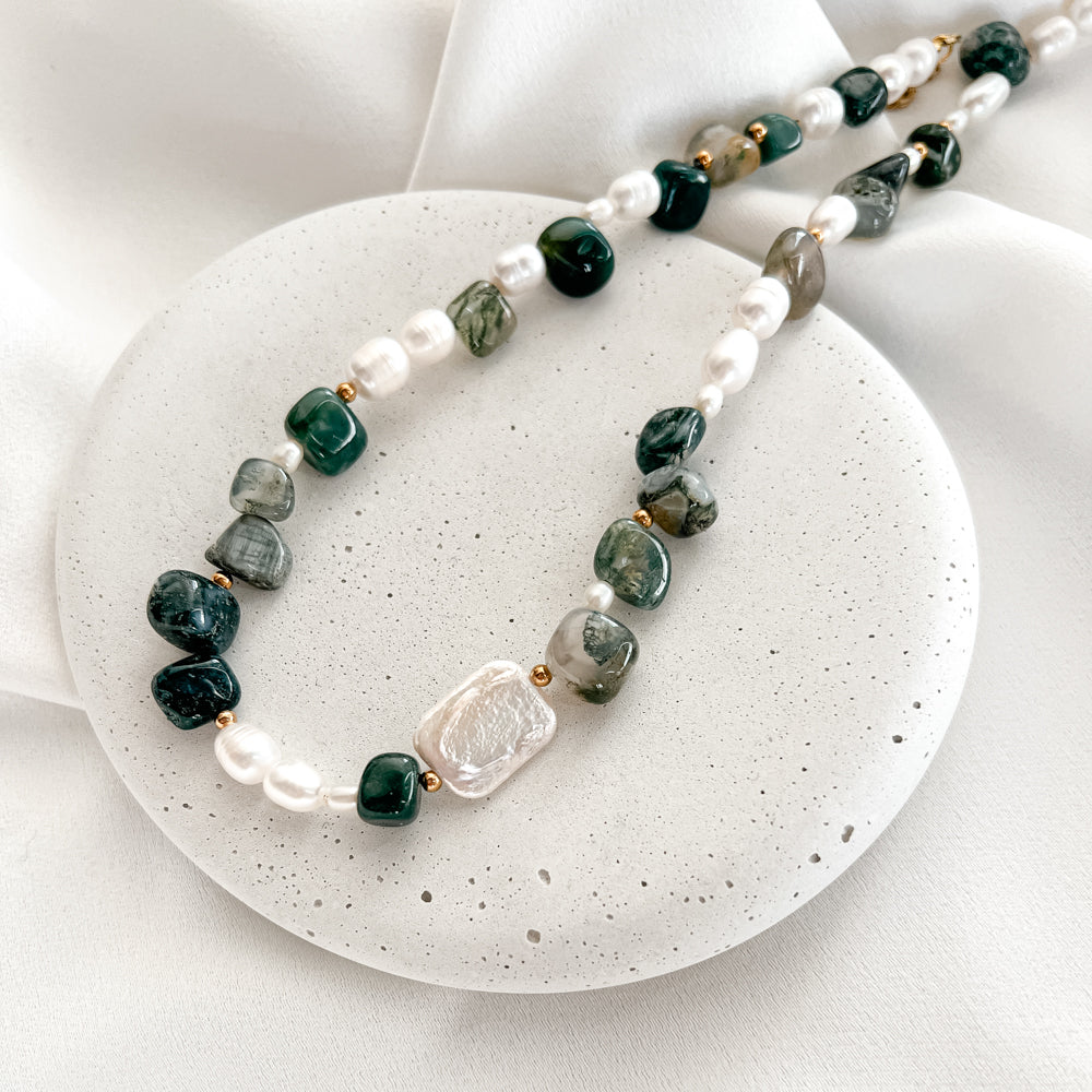 Green agate and Pearl Necklace