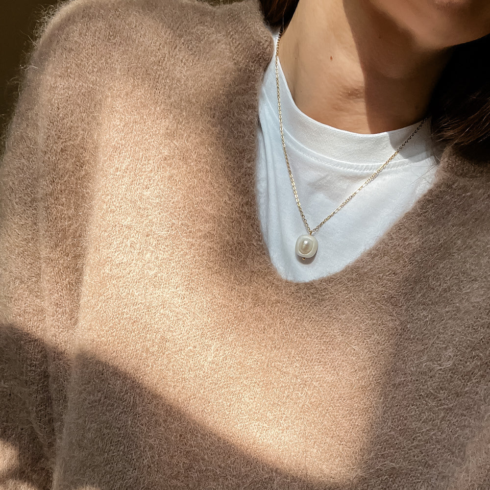 River pearl chain necklace | Light